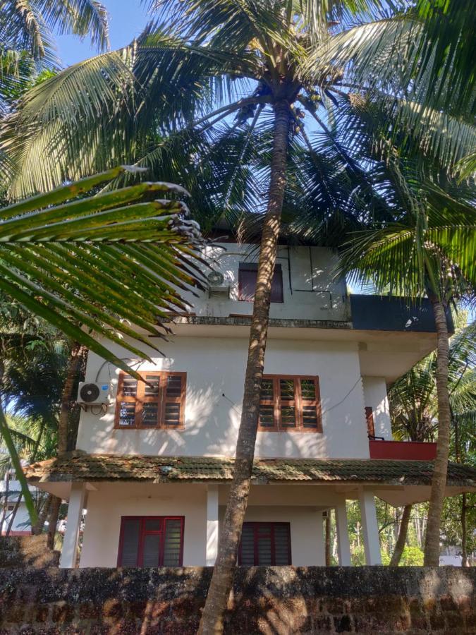 Sunshine Service Villa Kannur Exterior photo